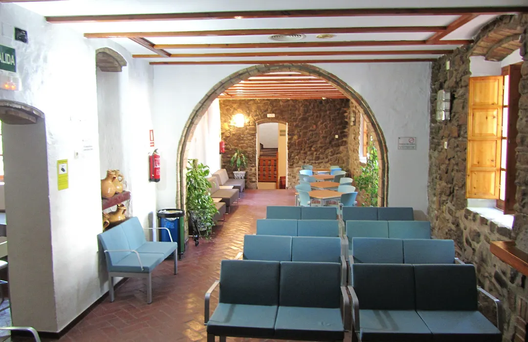 Albergue Juvenil El Bosque-1